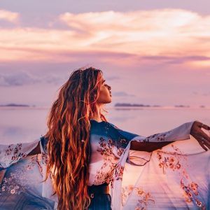 Mujer lunar: El Despertar de la Mujer Sabia